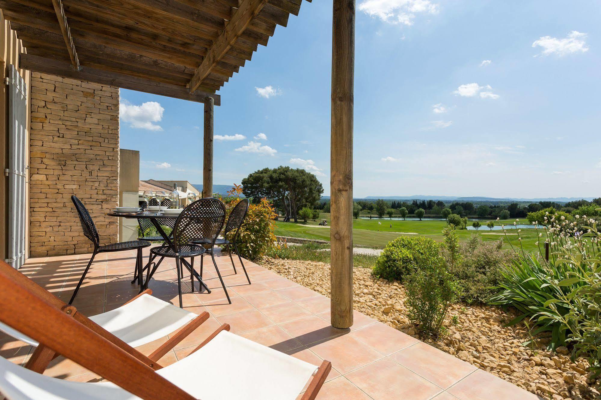 Madame Vacances Domaine Du Provence Country Club Service Premium Saumane-de-Vaucluse 외부 사진