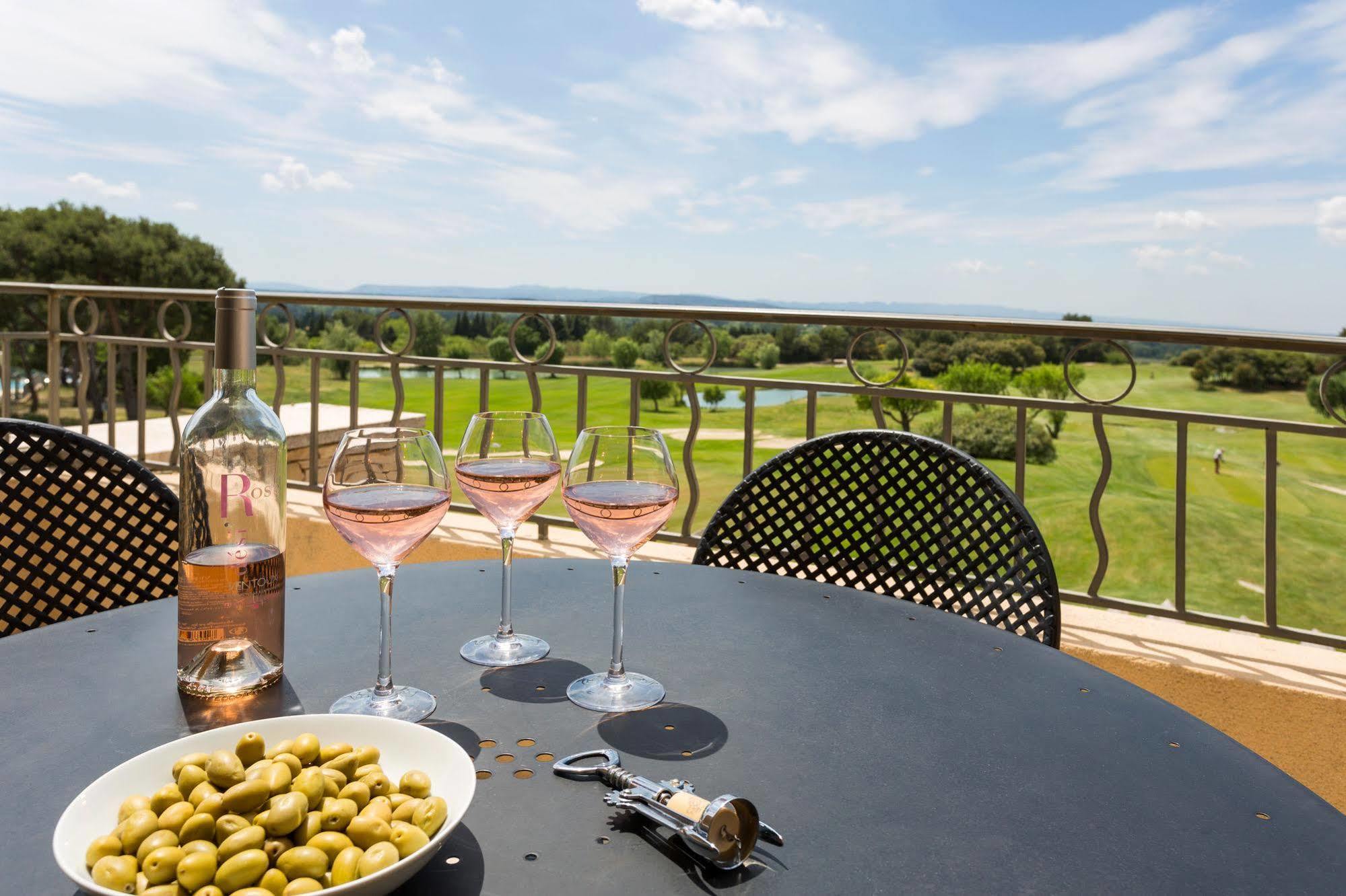 Madame Vacances Domaine Du Provence Country Club Service Premium Saumane-de-Vaucluse 외부 사진